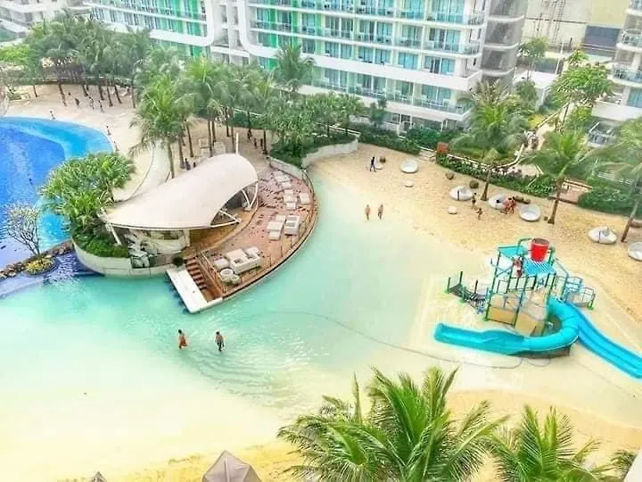 Stunning 1-Bed Apartment In Paranaque Manila