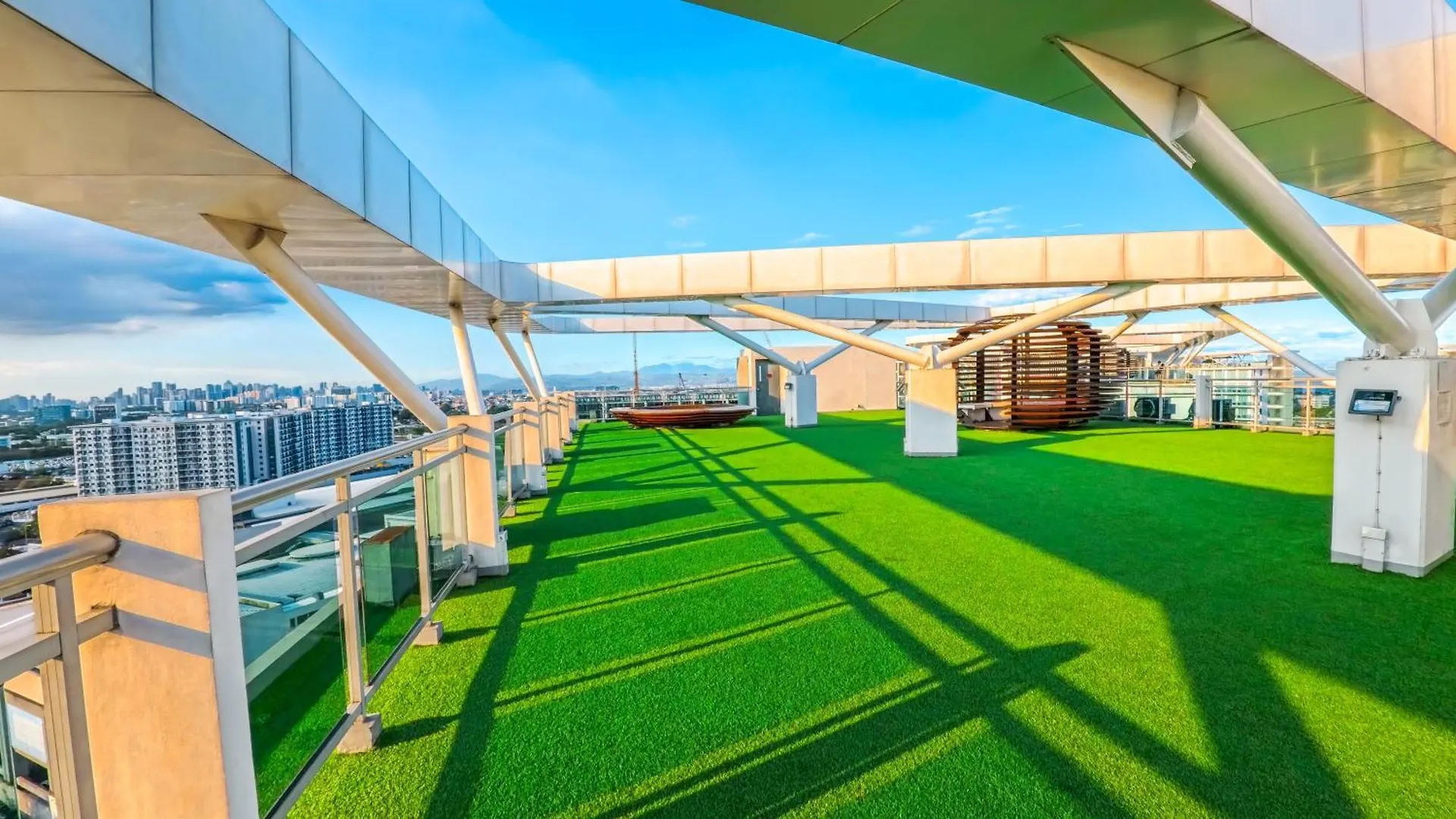 Stunning 1-Bed Apartment In Paranaque Manila 0*,  Philippines